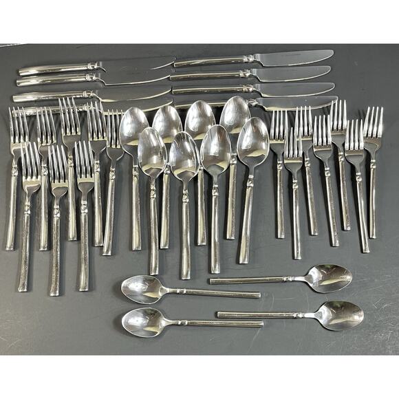 35 Pieces Flatware Set Stainless Steel Silverware Set China - Picture 2 of 7